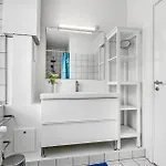 Four-bedroom In Vakantiehuis Grenå