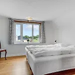 Four-bedroom In Vakantiehuis
