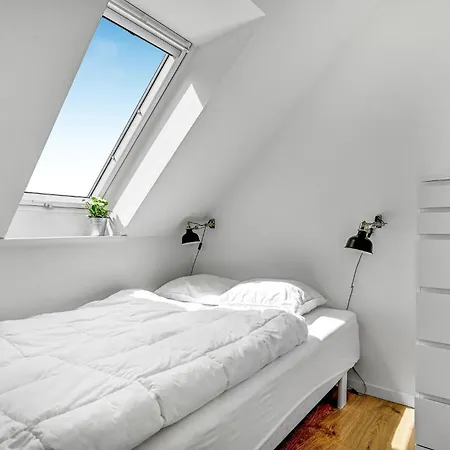 Four-bedroom In Nyaraló Grenå