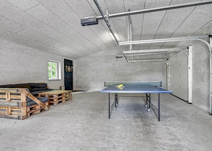Four-bedroom In Tatil Evi Grenå